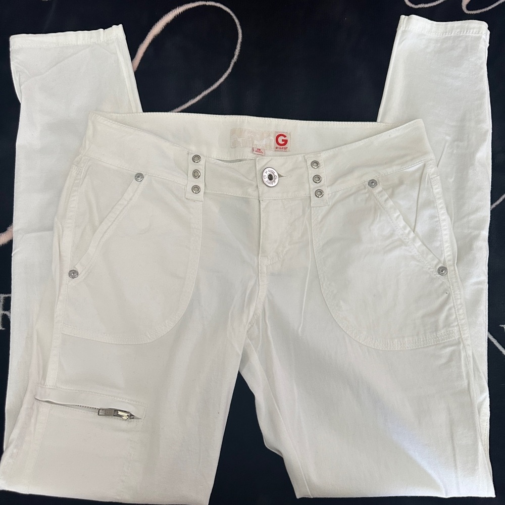 G by Guess White Low-Rise Skinny Jeans with Zip Detail